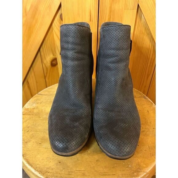 SOUL Naturalizer Women's Haley2 Ankle Boot, Black Nubuck, Size 8M Wedge Zip Up - Picture 2 of 8